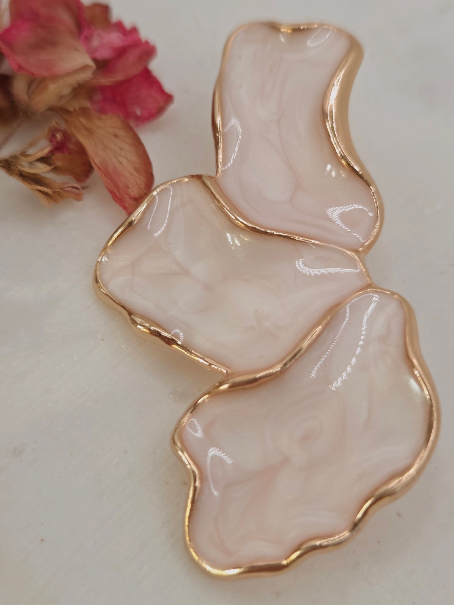 Statement oorbellen – Zacht Roze & Goud 🌸