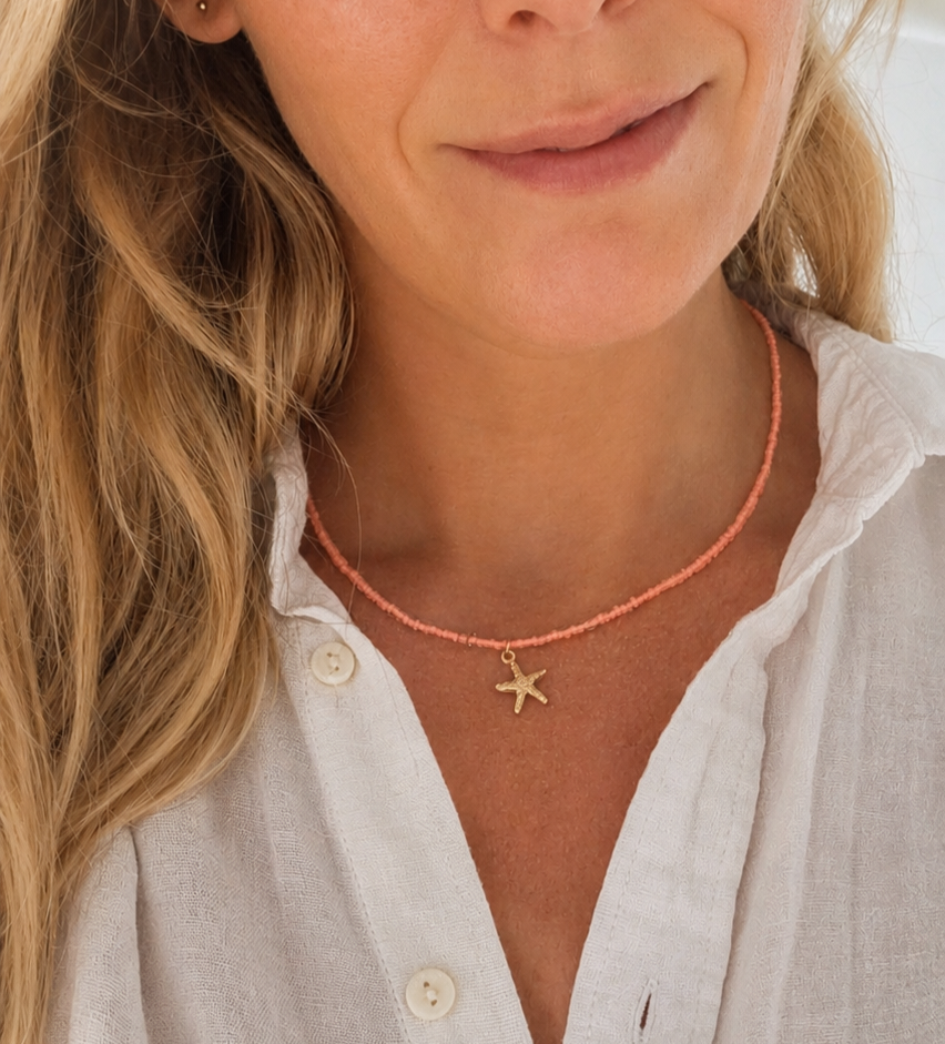 Neon koraalroze kralenketting met zeester 🪸