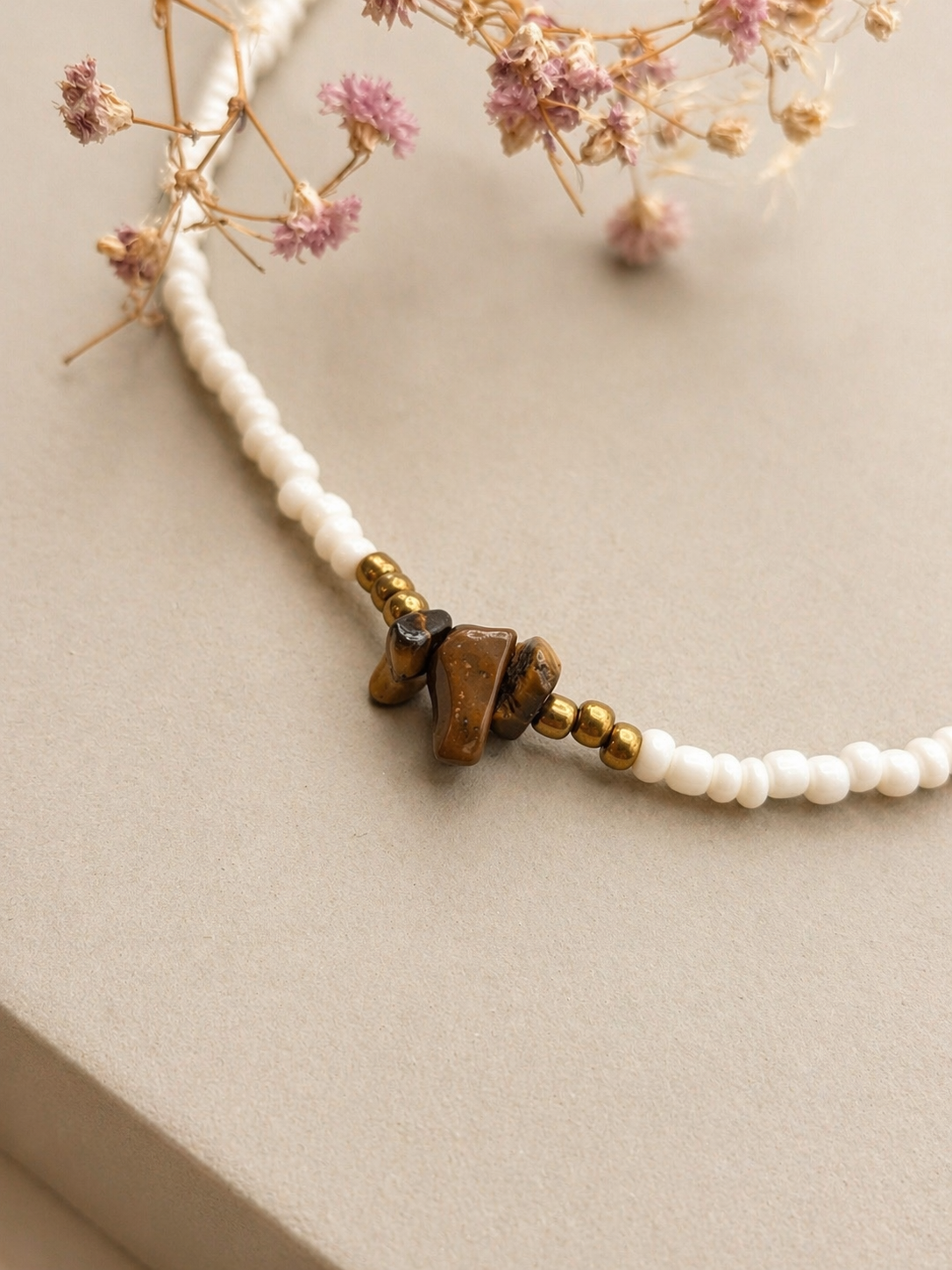Simple chique kralenketting met tijgeroog (moed/zelfvertrouwen 🤎) 45 cm
