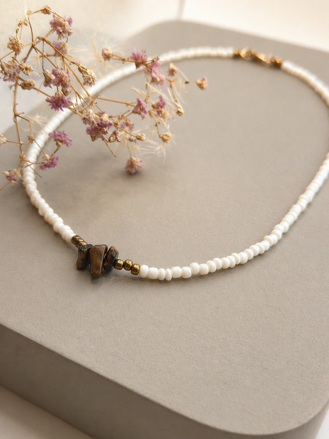 Simple chique kralenketting met tijgeroog (moed/zelfvertrouwen 🤎) 45 cm
