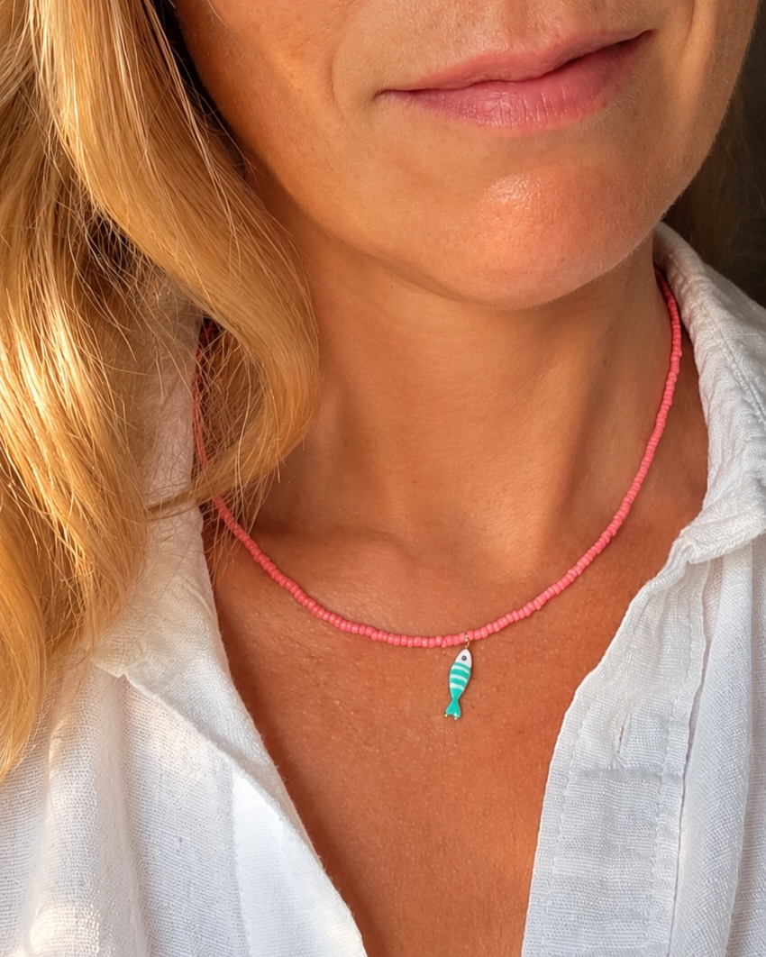 Koraalroze fish necklace 🐠