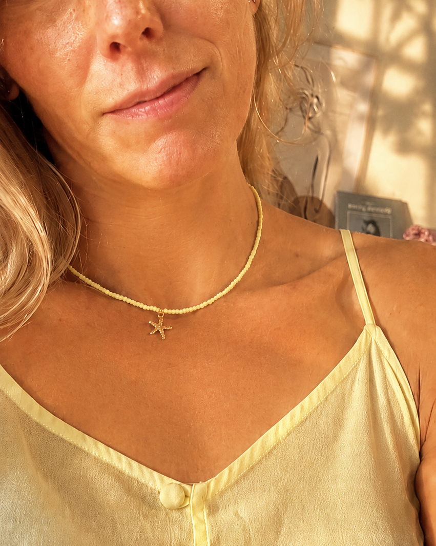 Botergele kralenketting met zeesterretje 💛